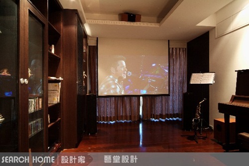 混搭、彩繪玻璃、鐵件、視聽室