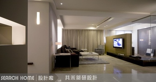 玄關、壓樑、玻璃隔間、自然光源