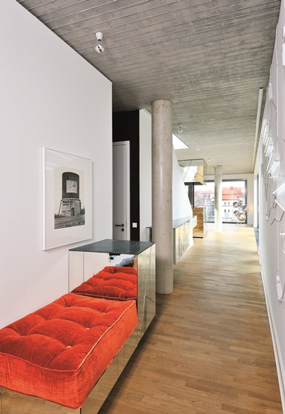 開放式廚房、鏡面、未來感、不規則設計、德國設計