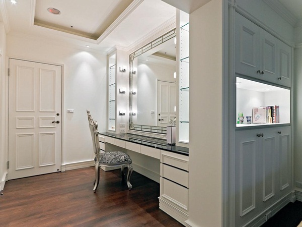 :巴洛克、玄關、梳妝台、露臺、視聽室、風水