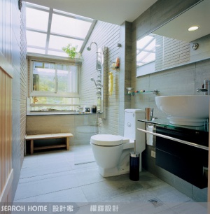 更多關於馬桶的衛浴空間設計圖片[1]
