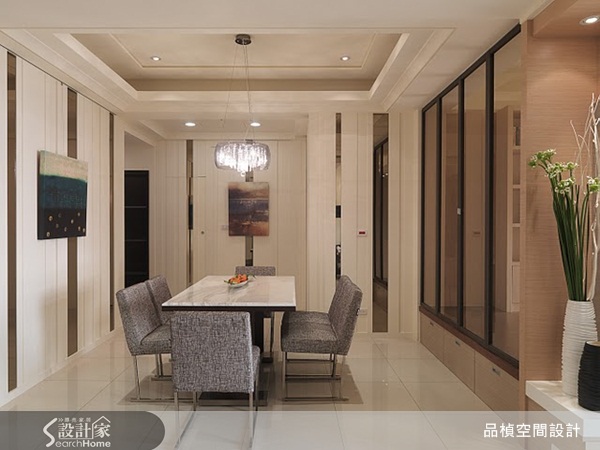 35坪的空間,不以風格呈現為重點,陳膺信設計師改而強