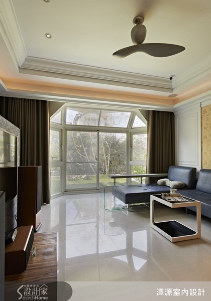 屋主買下這間位於新竹的透天別墅,期望能結合房屋原有