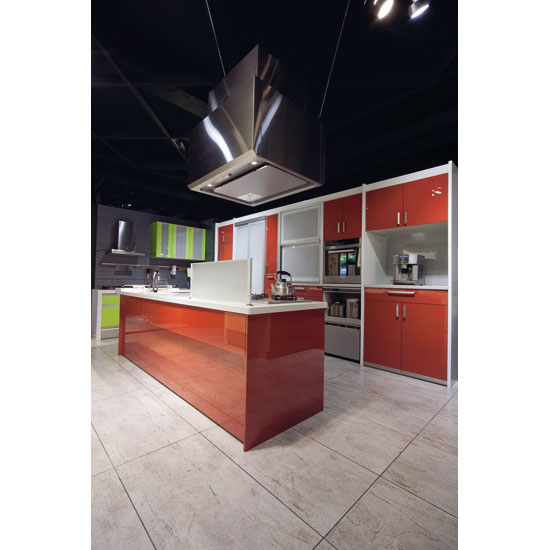 廚房早已跳脫了古早以前「灶腳」的形象，以時尚美學之