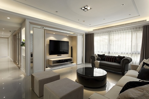 屋主買下這間大坪數豪宅,為的就是能讓一家大小都能有