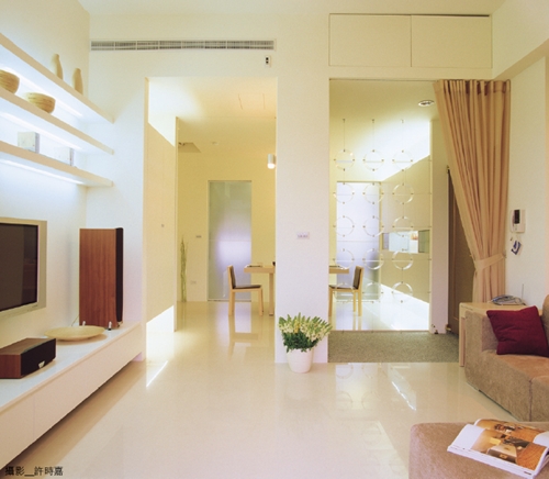 避免一進門對門或對窗的風水問題有啥簡單方法與客廳區