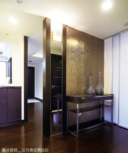 客廳地板的水平傾斜，如果要整理，大約要花多少錢？小