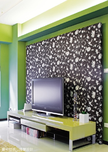 想在客廳設計一個電視主牆大概要花多少錢？小偷貓偷偷