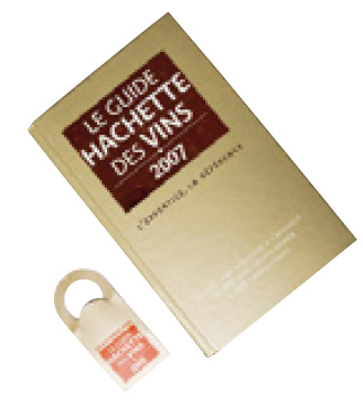 經常在品酒課授課討論，以及與好友品酒交流之餘，常常