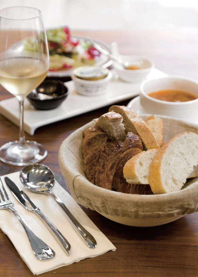 每一塊麵包都是獨一無二！用老麵糰發酵的手工麵包，咬