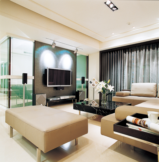 陽宅內部格局經常聽到的沖煞之一就是大門穿堂，稱之為