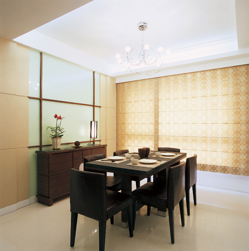 公寓大樓的廁所通常位於同一方位,但有可能樓上住戶將