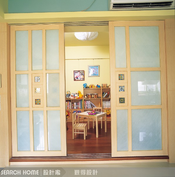 考量到台北市房價的抗跌性及交通等因素，設定了800萬