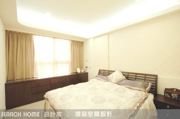 屋主希望擁有一個淺色、單純又不失變化的居住空間，也