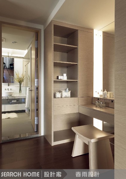 更衣室;化妝台;鞋櫃