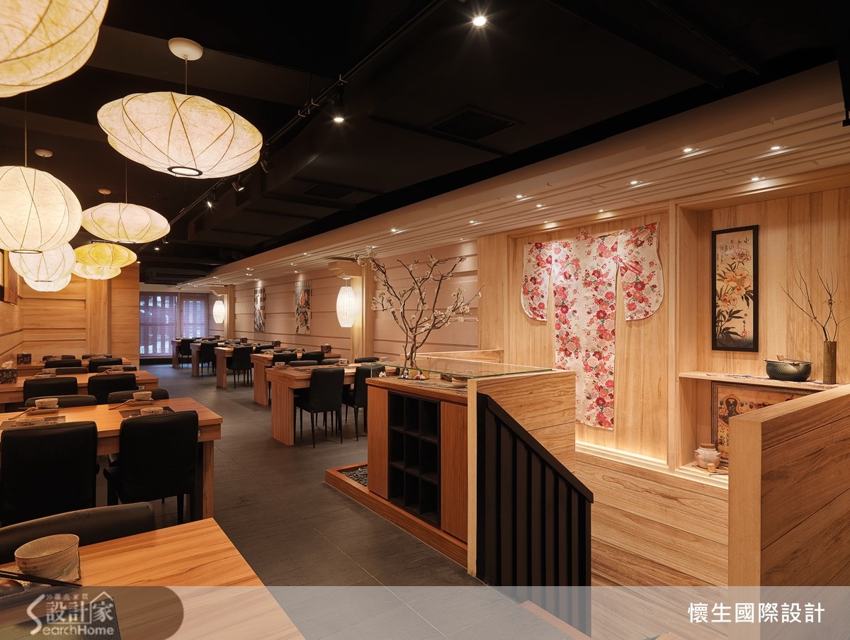 以櫻花入景的日式禪風空間,讓用餐也能很迷人-設計家 Searchome