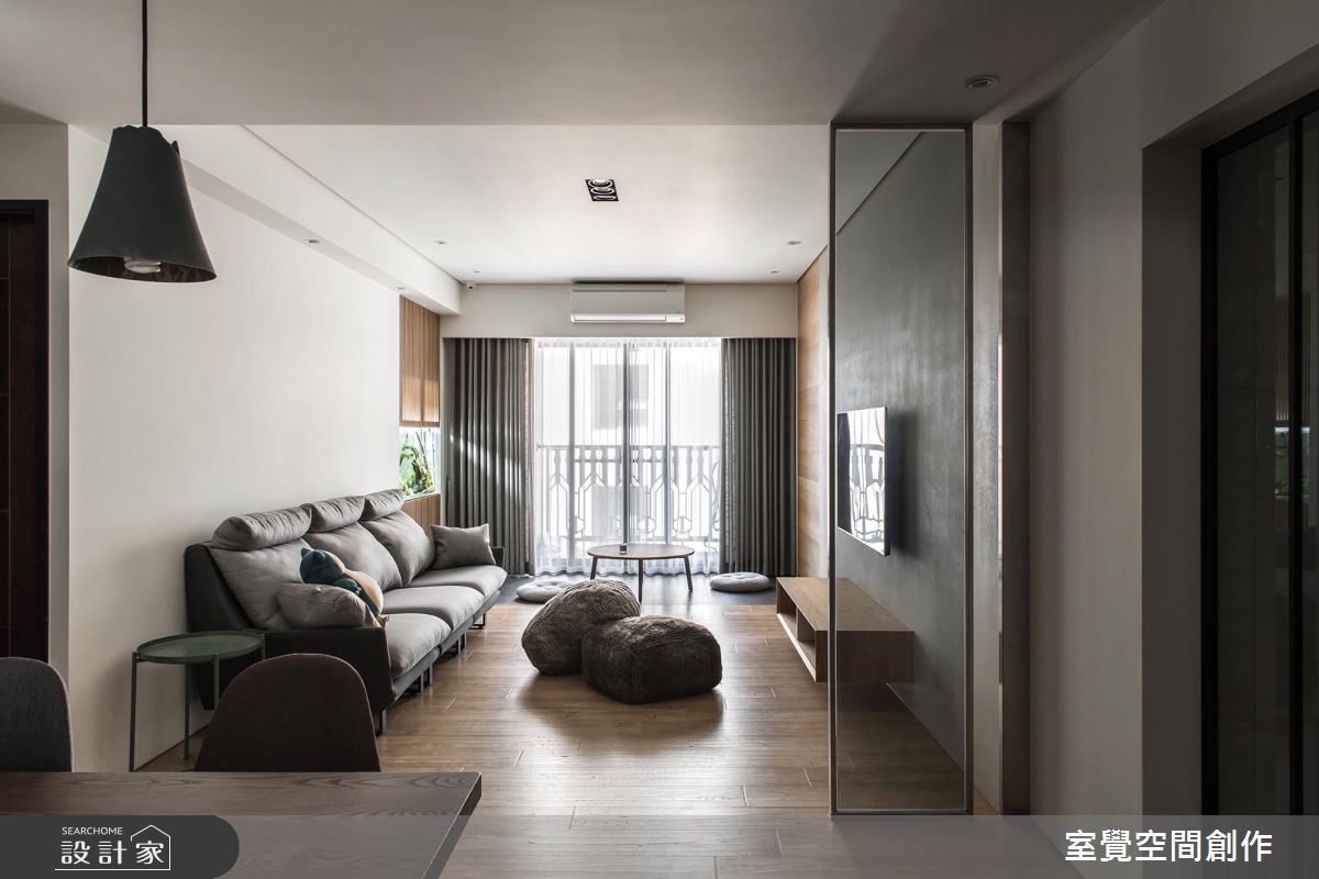 在17 坪簡約風客廳留一處專屬2 人的發呆角落 設計家searchome
