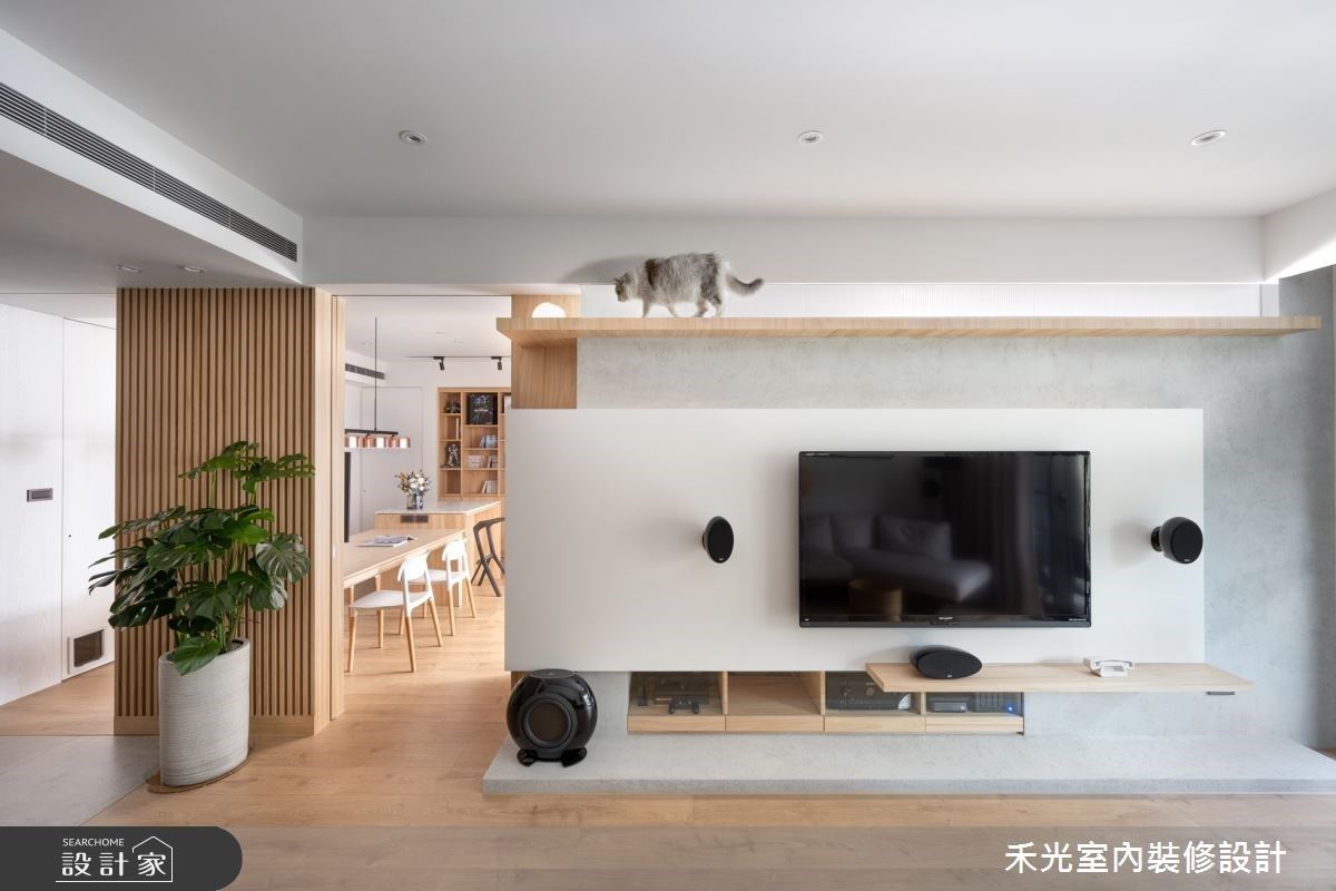 貓跳台、漫畫與公仔收納展示櫃！三大木質靈感訂製生活感的日系禪風宅－設計家 Searchome