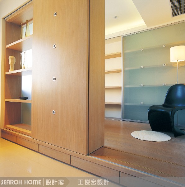 家具就是變形金剛
我們來轉換一下口味，看看家具的變