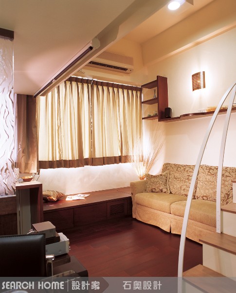 複合運用之一-上掀式＋抽屜式
若是架高地平的坪數較