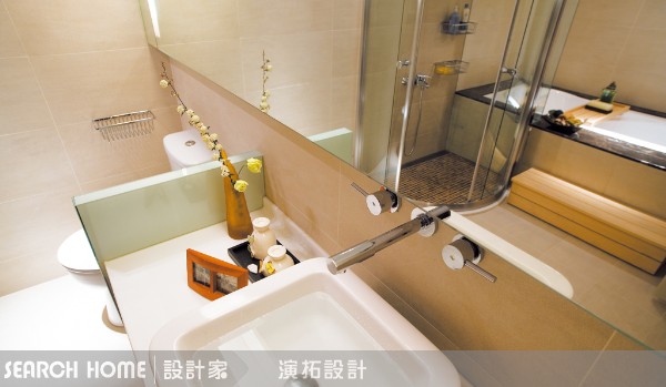 鏡櫃：
兼具收納與實用功能的非鏡櫃莫屬了，鏡櫃最常