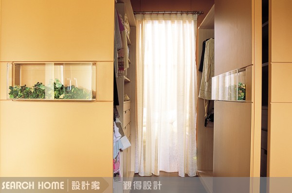 俗語說，虛即是實，實即是虛，除了可以開開關關的門外