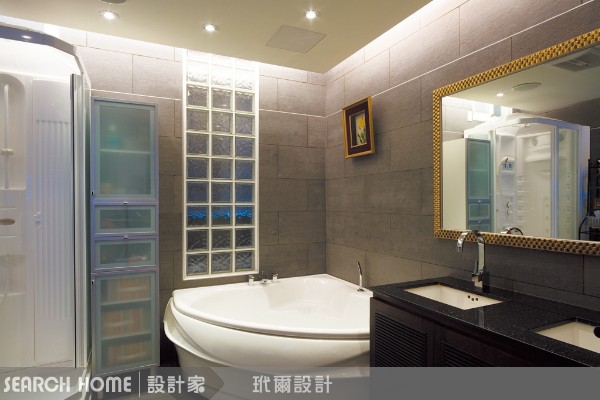 浴室瓶瓶罐罐最多，小東西一多就容易感覺雜亂。善用收