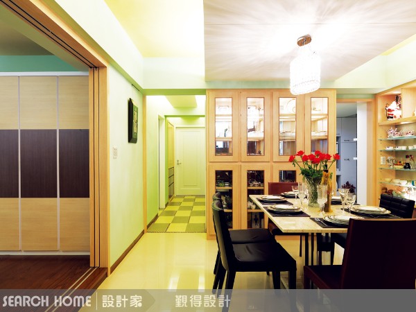 要點3：客廳要投射燈好呢？吸頂燈好呢？還是吊燈好？