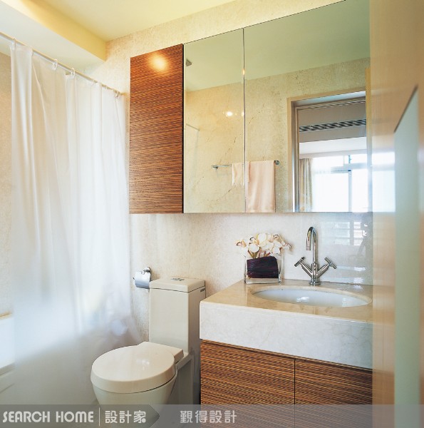 一字型衛浴空間規劃：馬桶、洗手台、洗澡
一般常見的