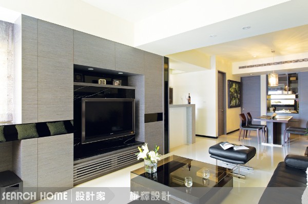 原則5、沙發不要對著大門，易犯小人
這個很重要，可