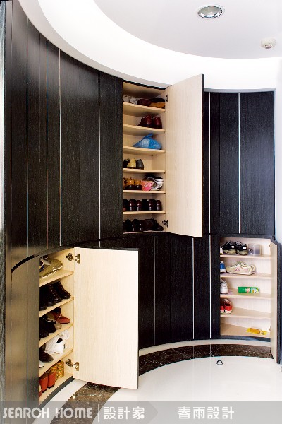 美型玄關不是夢的啦！
玄關除了扮演室內及室外出入口