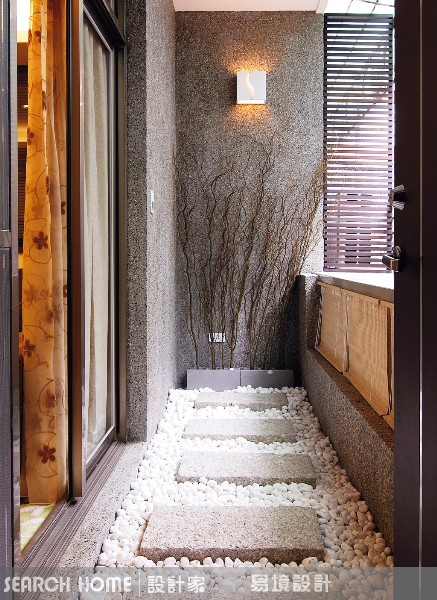 畸零空間，用櫃子整個給他包起來
有些老房子真的很奇