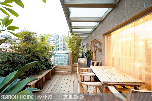 鄉村風，優雅的英式午茶派對
舖上小花或格子的窗巾，