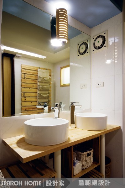 鏡櫃：
兼具收納與實用功能的非鏡櫃莫屬了，鏡櫃最常