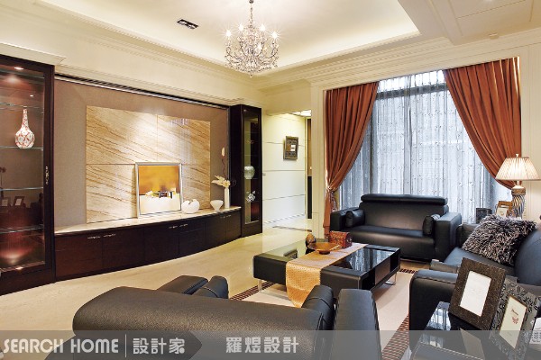 原則5、沙發不要對著大門，易犯小人
這個很重要，可