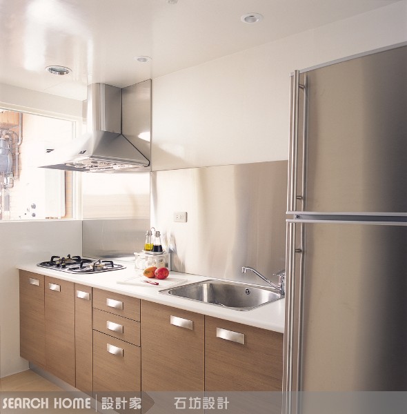 冰箱可以對瓦斯爐嗎?？廚房裡有水與火二種元素，究竟