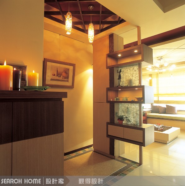 家具就是變形金剛
我們來轉換一下口味，看看家具的變