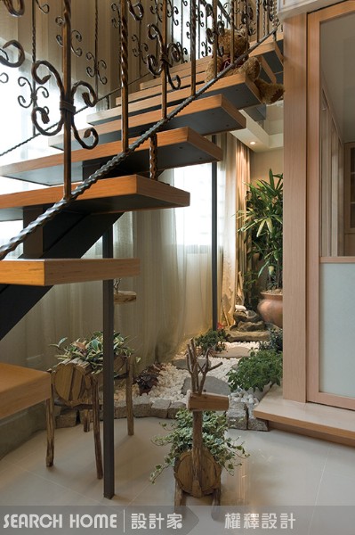 大都會區寸土寸金，公寓大樓聳立，小市民就算是室內一