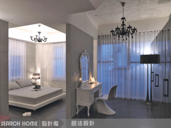 主臥室內有衛浴，廁所門沖到床怎麼辦？喜歡清新空氣床