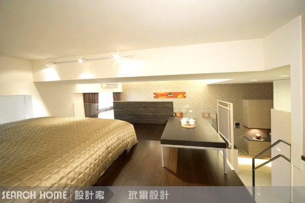 小坪數的房子註定只能讓自己屈就在擁擠的房間裡？夾層