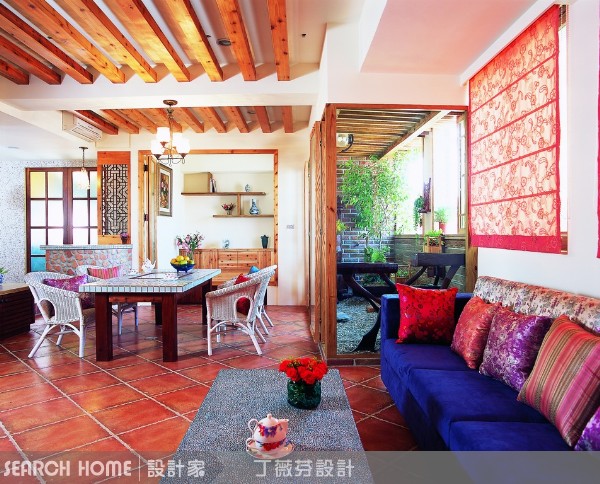 誰說鋁門窗一定要是咖啡色或是金屬色
是的，老爺夫人