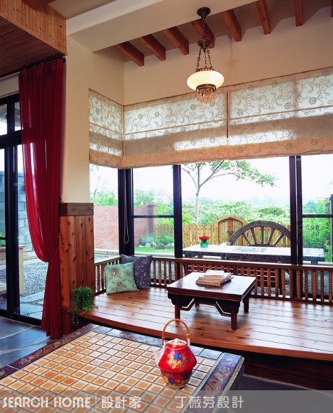 四、祖孫的快樂親子天地
家裡有一小，天倫之樂的情景