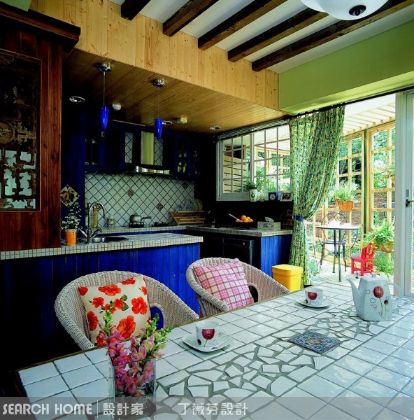 鄉村風，優雅的英式午茶派對
舖上小花或格子的窗巾，