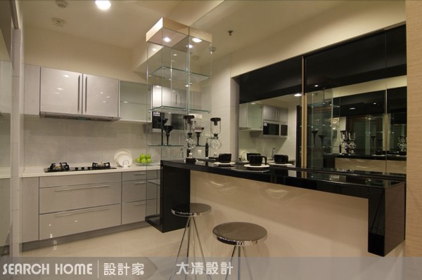 重點12：餐廳吊燈添氣氛，廚房細部燈光設計添安全
營