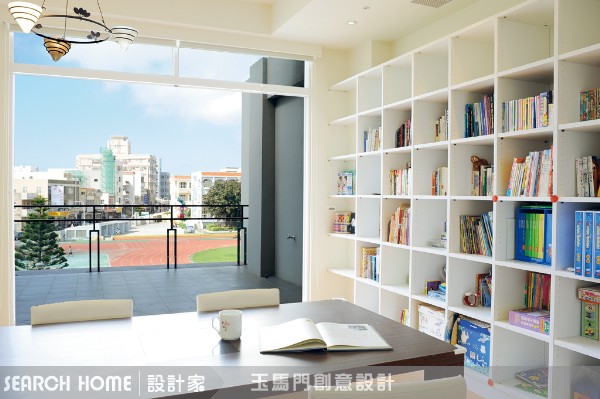 如果你有個海角七億的爸爸，當然歡迎你把誠品直接挖起