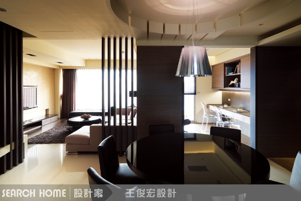 不過，開放式廚房是個趨勢，但它也有缺點，像油煙很易