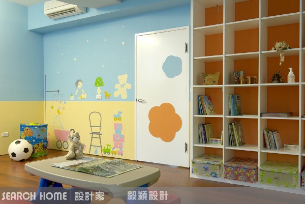 4.牆壁的遮瑕膏-美化門片、隱藏電錶箱
好不容易把房