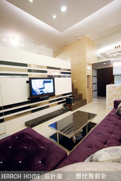 空間錯覺術——反射材質
許多具有反射特性的材質像是