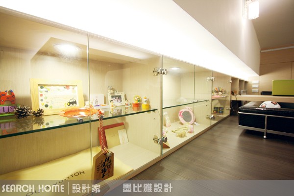 3：善用畸零角落做收納-改變生活習慣
坪數小，收納空