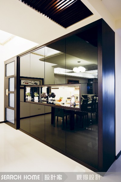 （６）藍色
屬於冷色調的藍色有時像海洋般有著令人渡